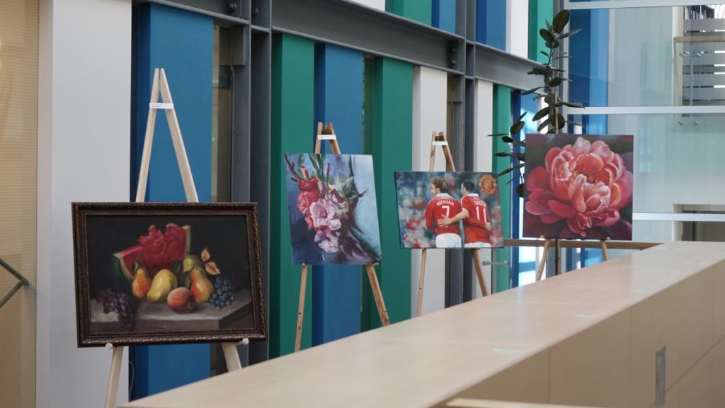 Parodos atidarymo akimirka