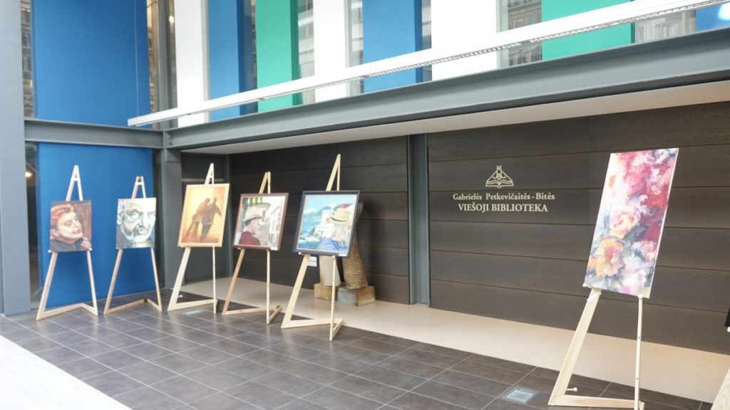 Parodos atidarymo akimirka